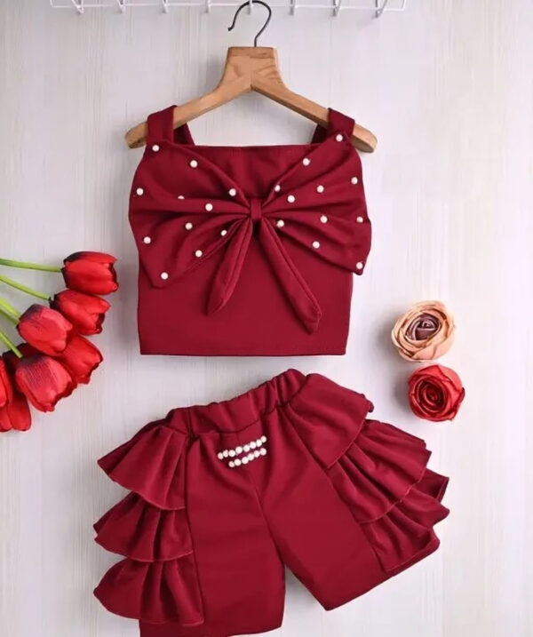 Stylish  Girls’ Pearl Bow Co-Ord Set – Sleeveless Top & Layered Ruffle Shorts for Kids (2–8 Years)